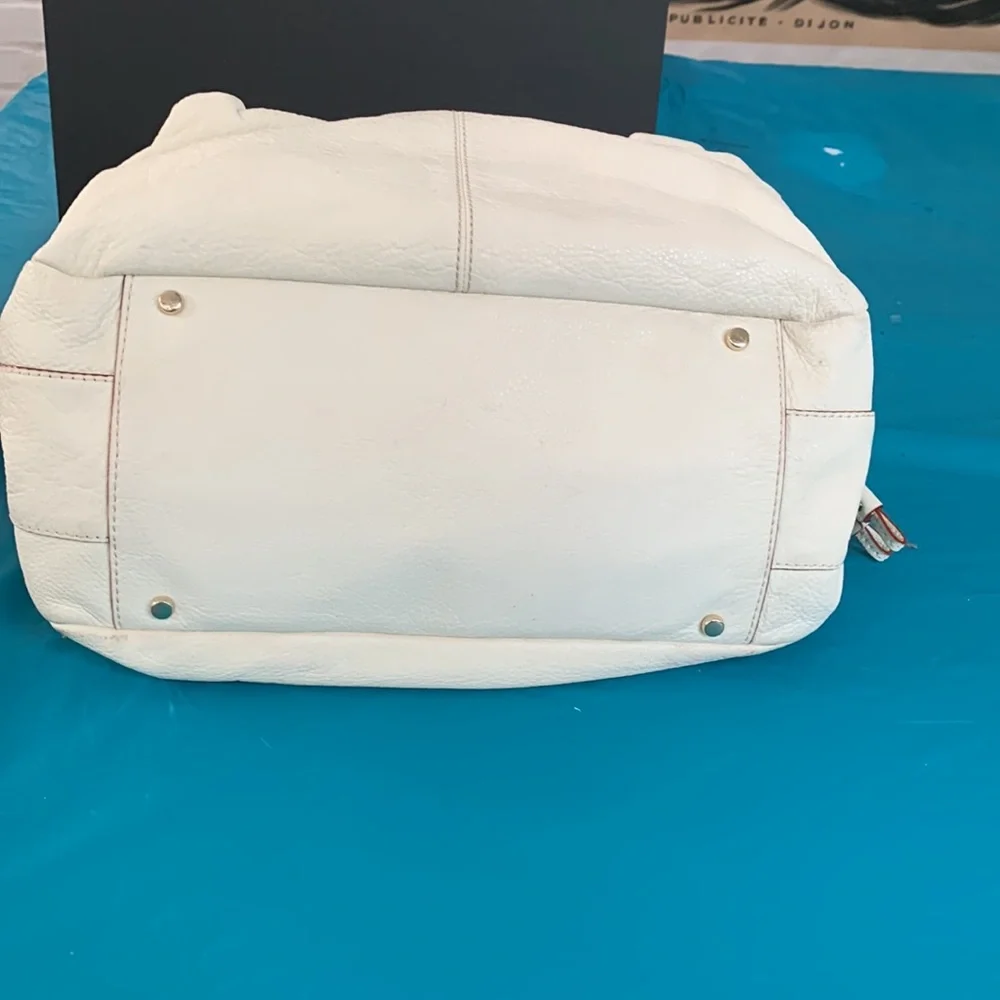 Kate Spade White Tote/Satchel in Pebbled Leather